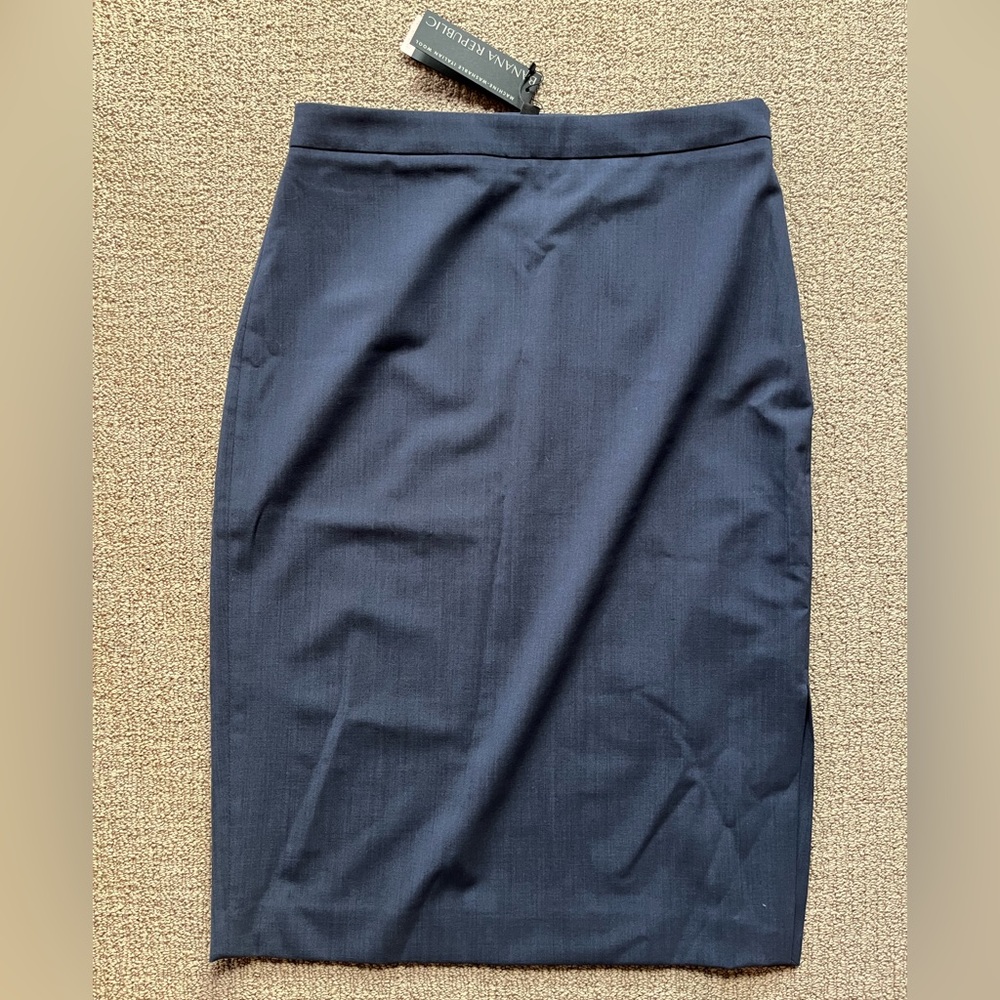 NWT Banana Republic Tailored Performance Pencil Skirt Navy Blue